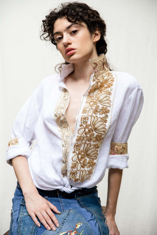 DSM.124 White linen shirt with golden embroideries