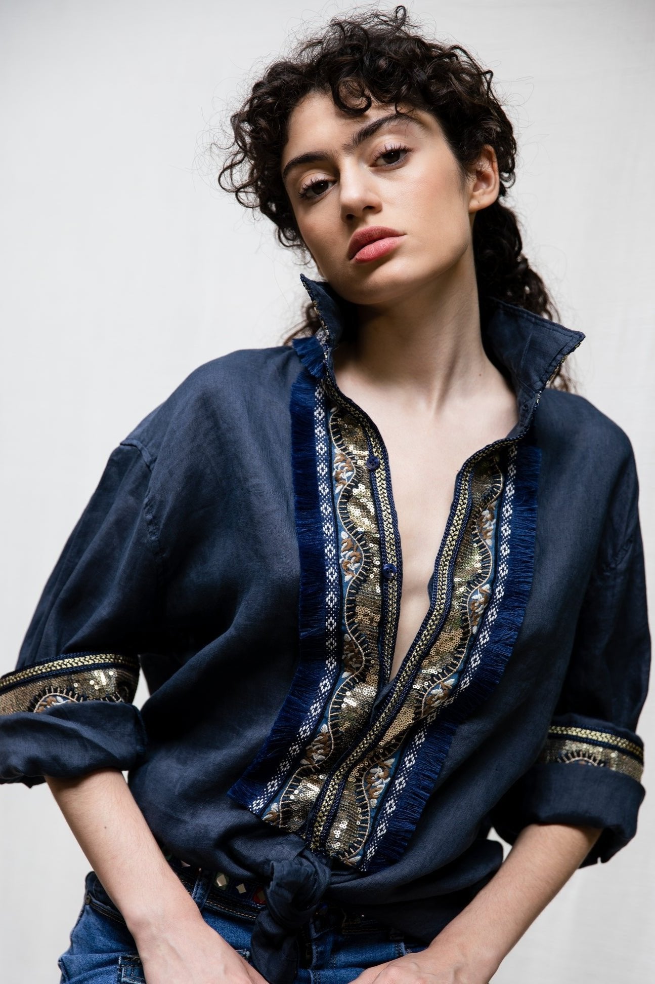 DSM.145 Navy blue linen shirt with gold sequin embroideries