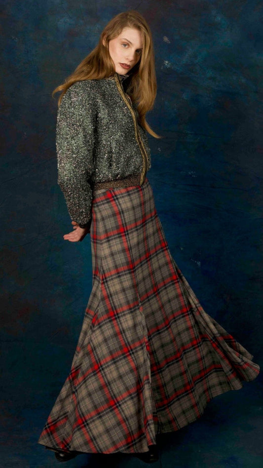 SK3. Grey-red wool tartan skirt