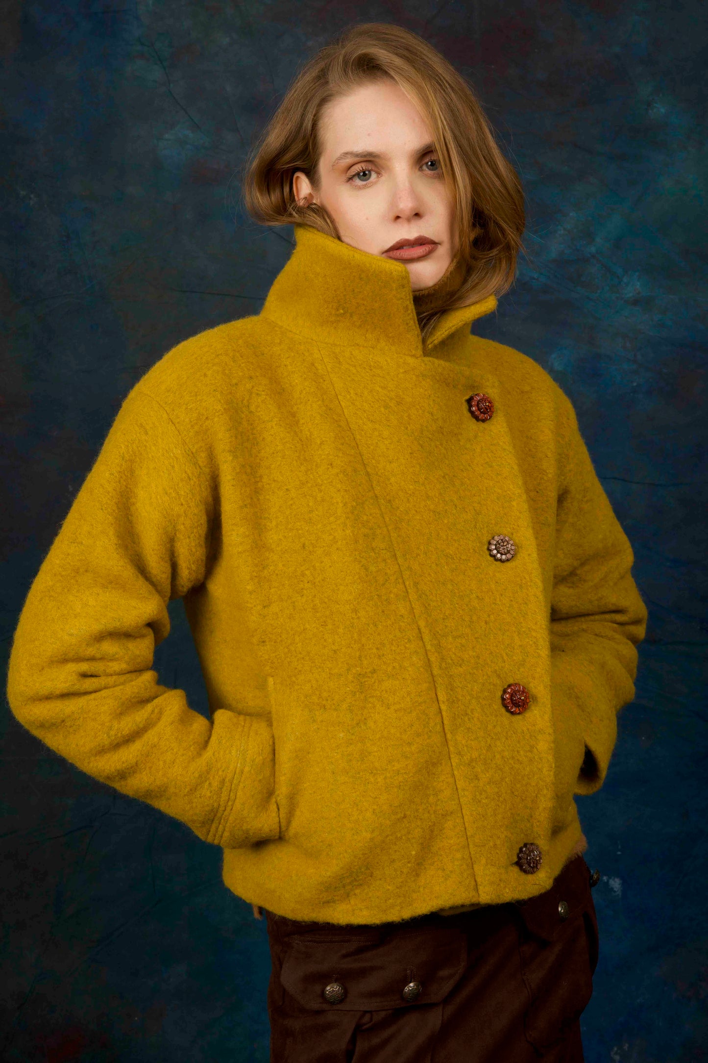 B.304 Yellow-mustard wool jacket with vintage buttons