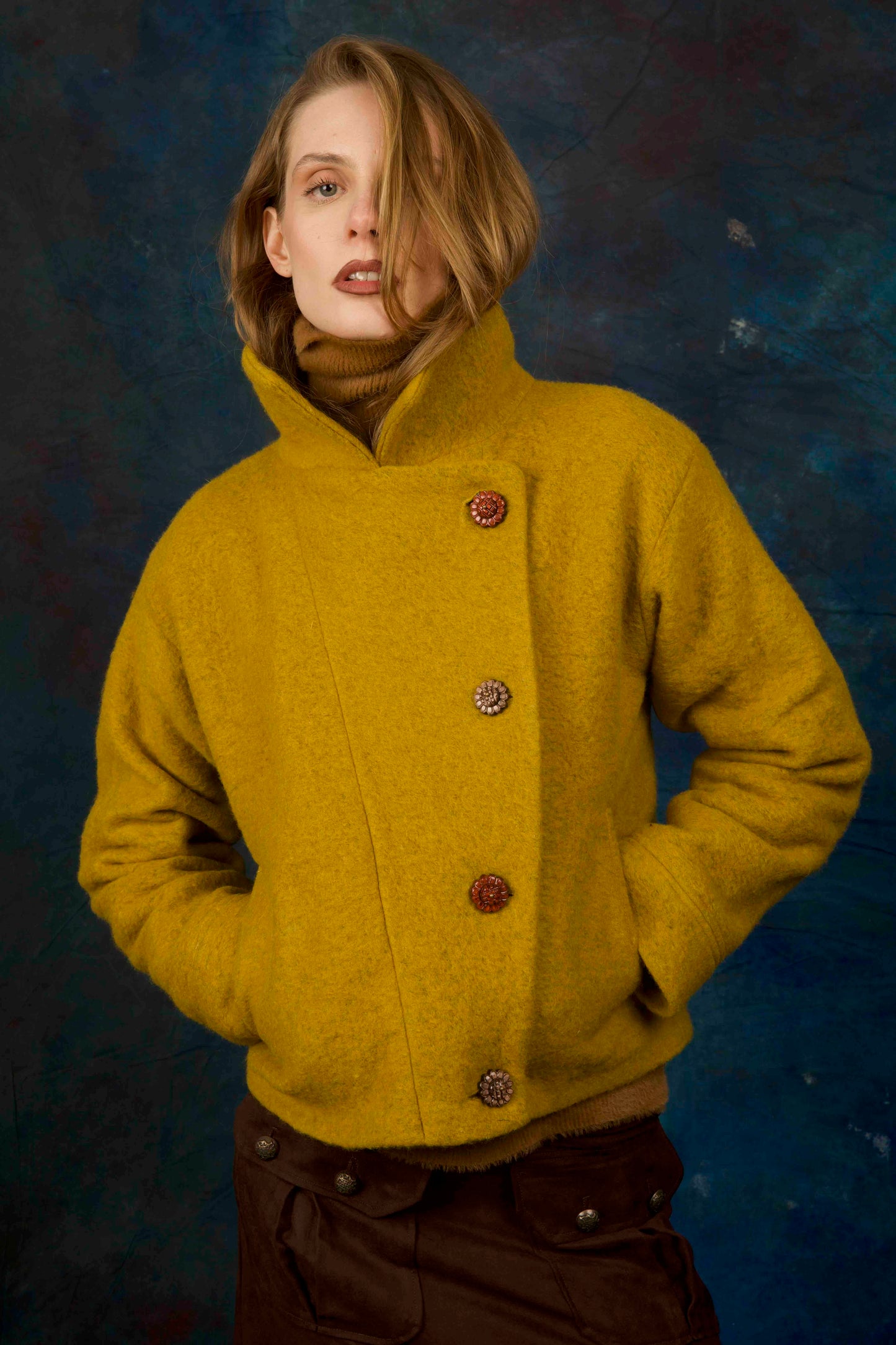 B.304 Yellow-mustard wool jacket with vintage buttons