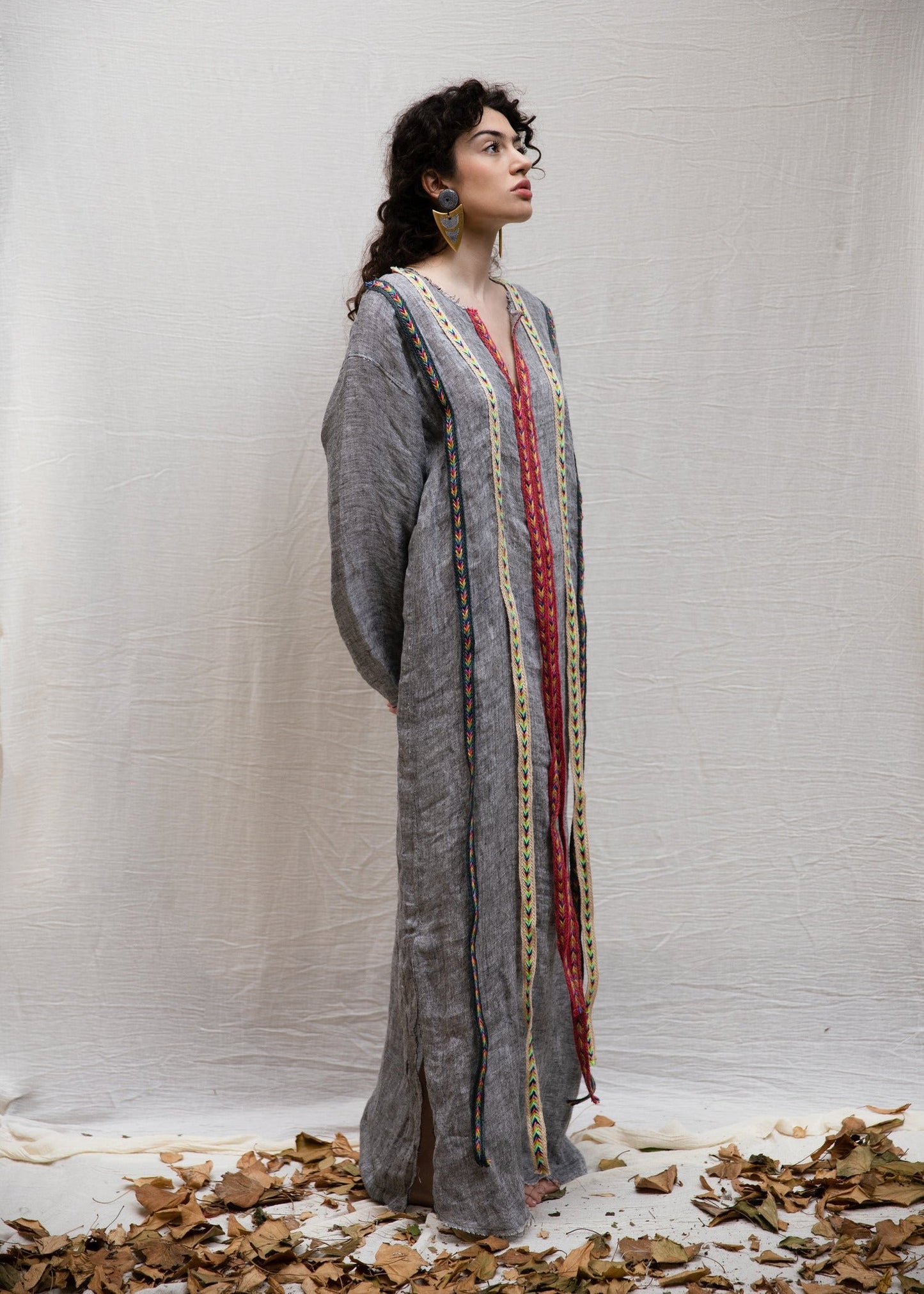 D.394 Grey Linen caftan dress with colorful trims