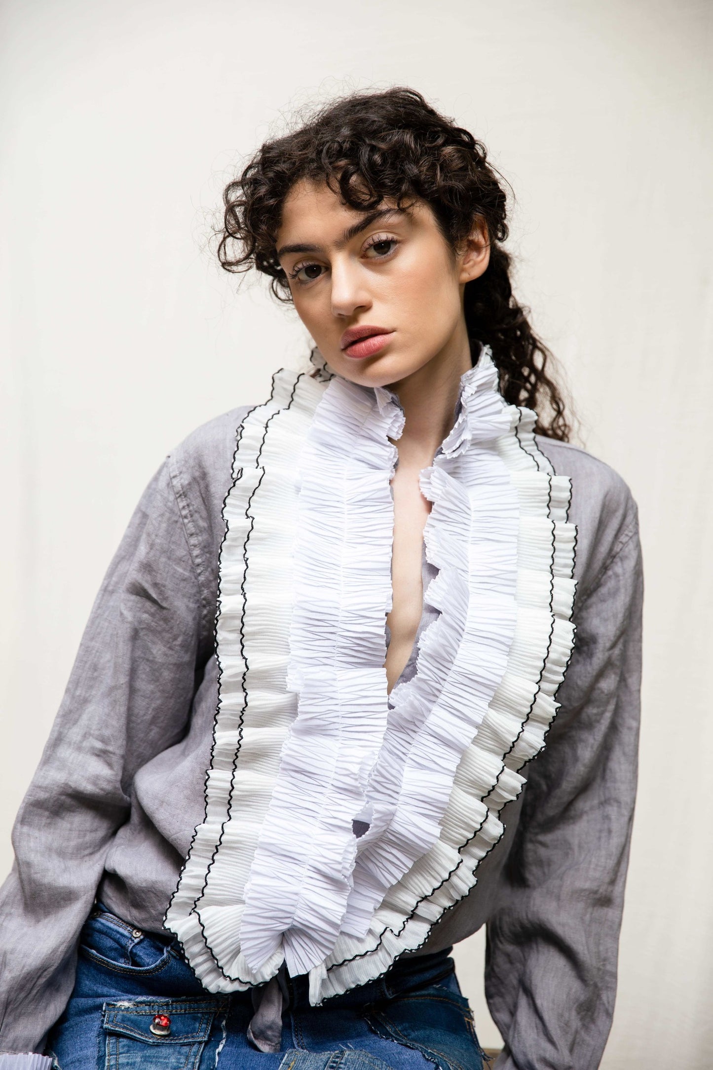 DSM.137 Grey linen shirt with embroideries & ruffles